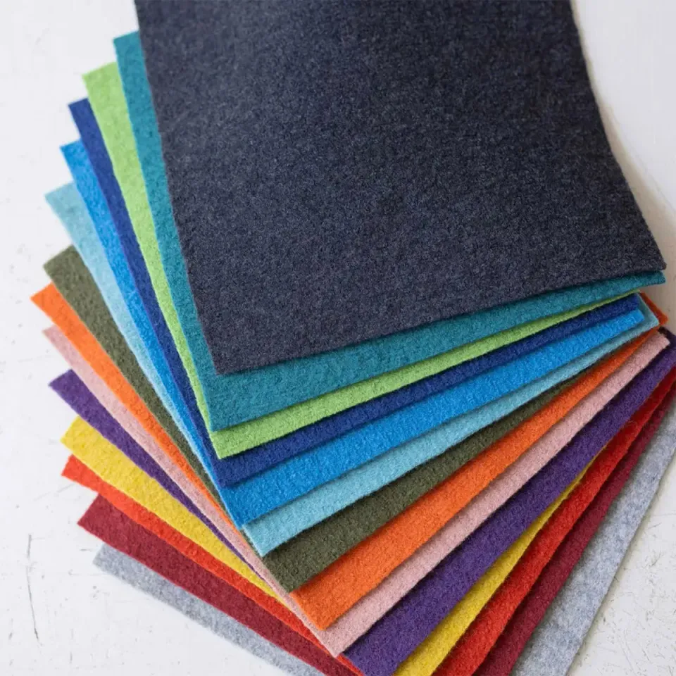 Disana Patch en laine bouillie 20 x 20 cm