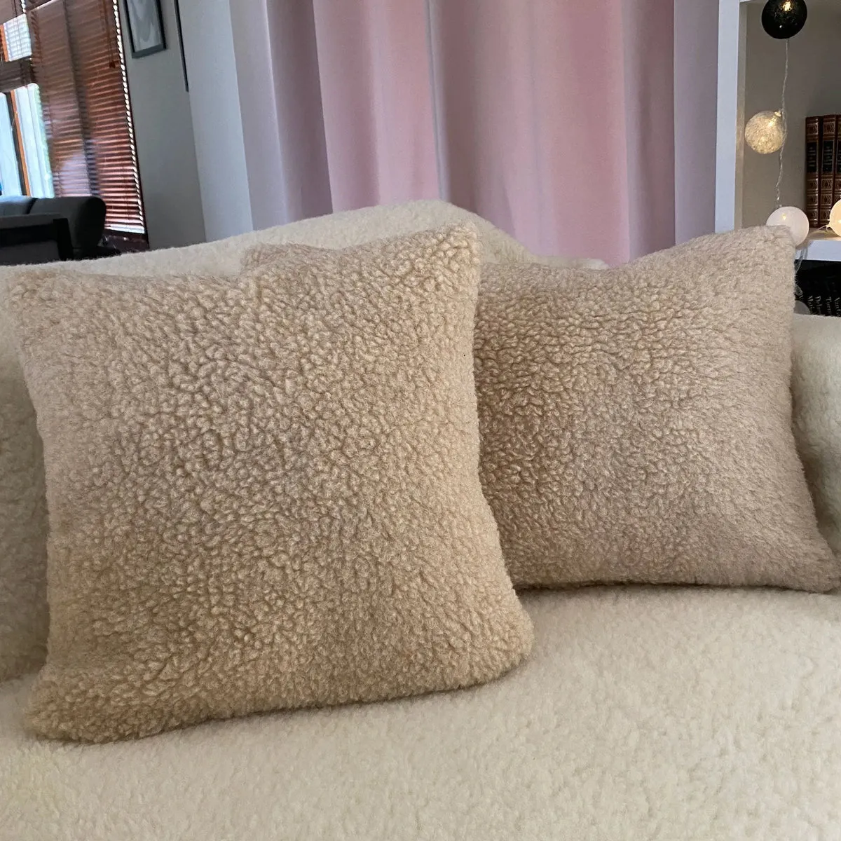 Lil Inappy Sassoupi housse coussin laine vierge brun chaud
