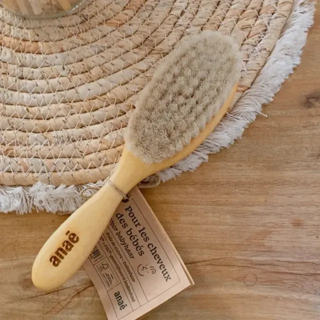 LiliNappy Anaé brosse bébé bois hêtre poils de chèvre