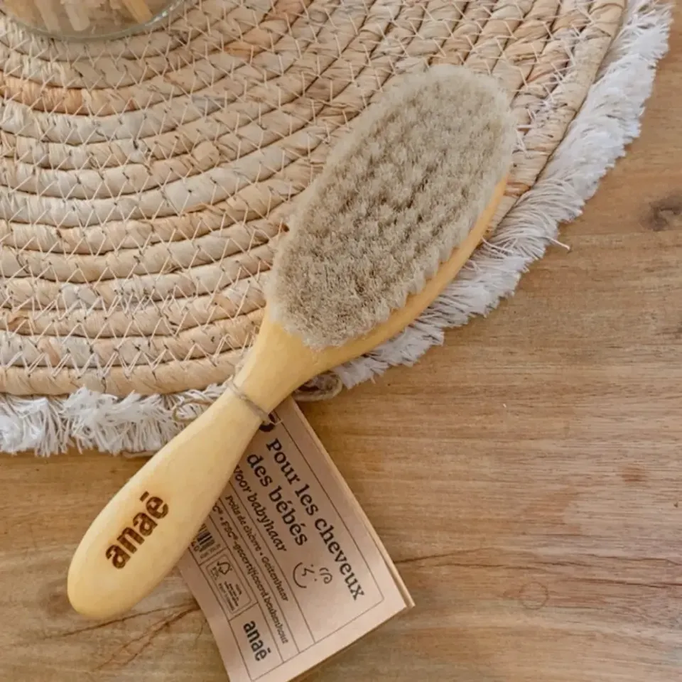 LiliNappy Anaé brosse bébé bois hêtre poils de chèvre