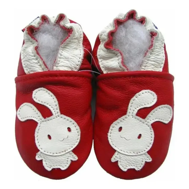 Carozoo Bunny chaussons cuir souple fond rouge