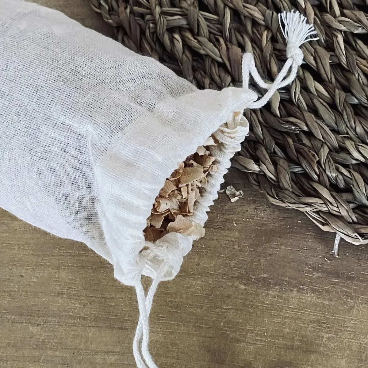 La Droguerie Écologique sachet bois de cèdre antimite laine