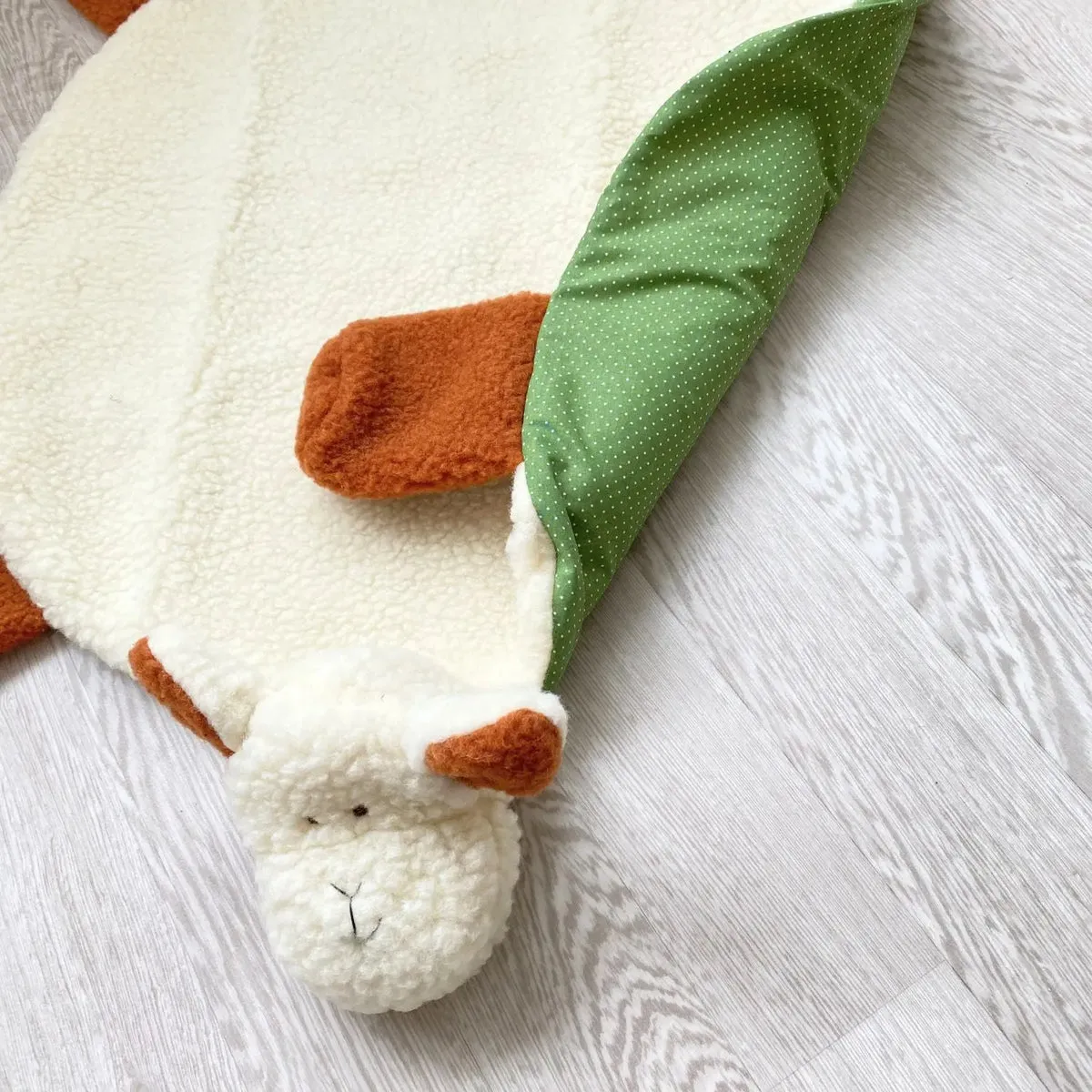 Lil Inappy Sassoupi tapis d’éveil laine vierge coton