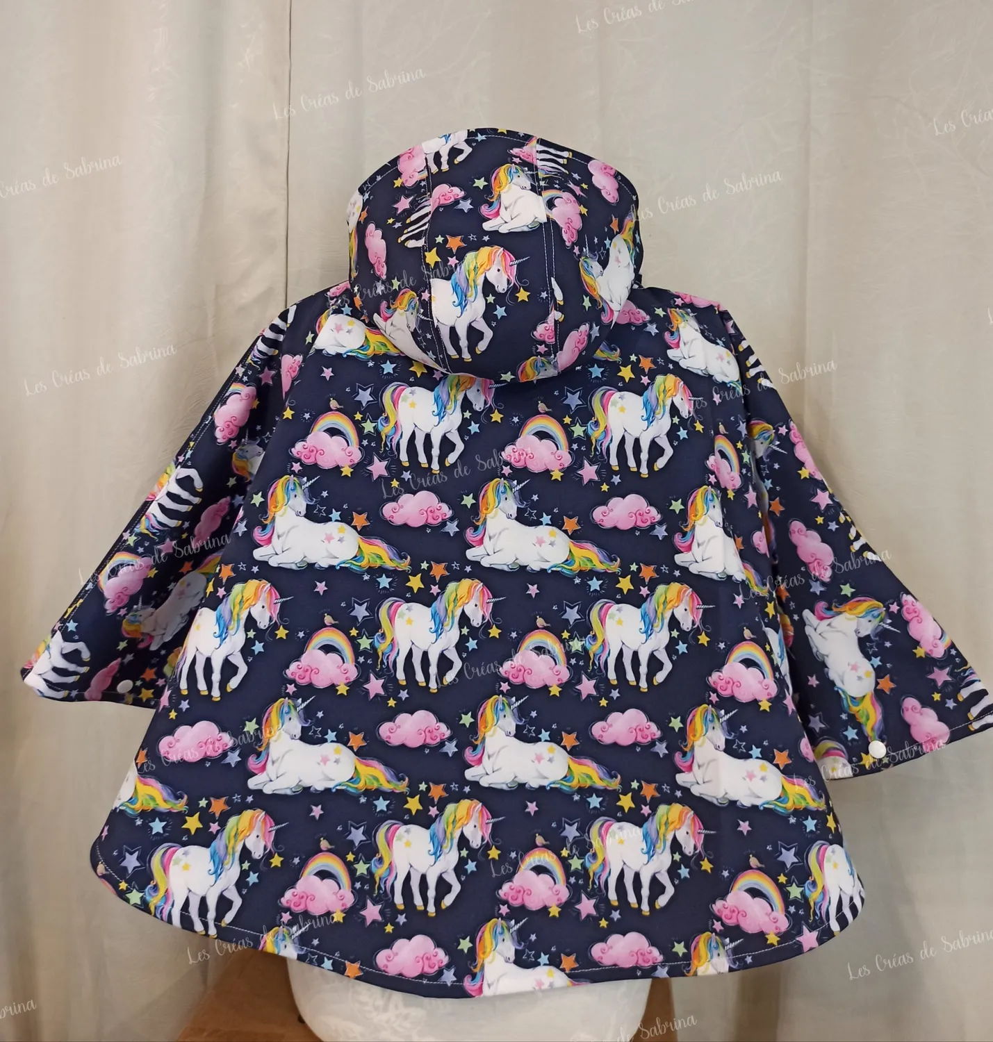 Les Créas de Sabrina Poncho imperméable enfant 4-8 ans polaire