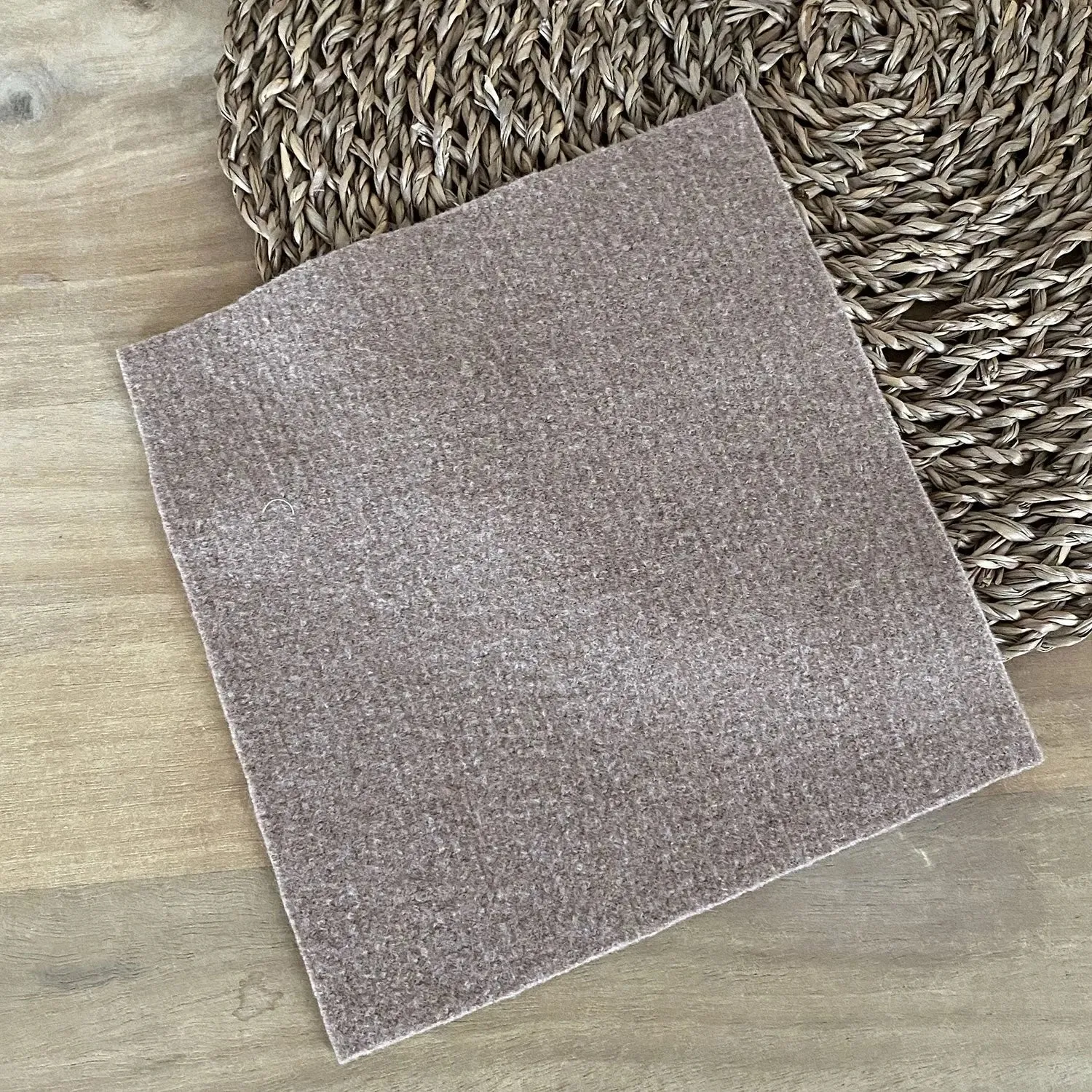 Disana Patch en laine bouillie 20 x 20 cm
