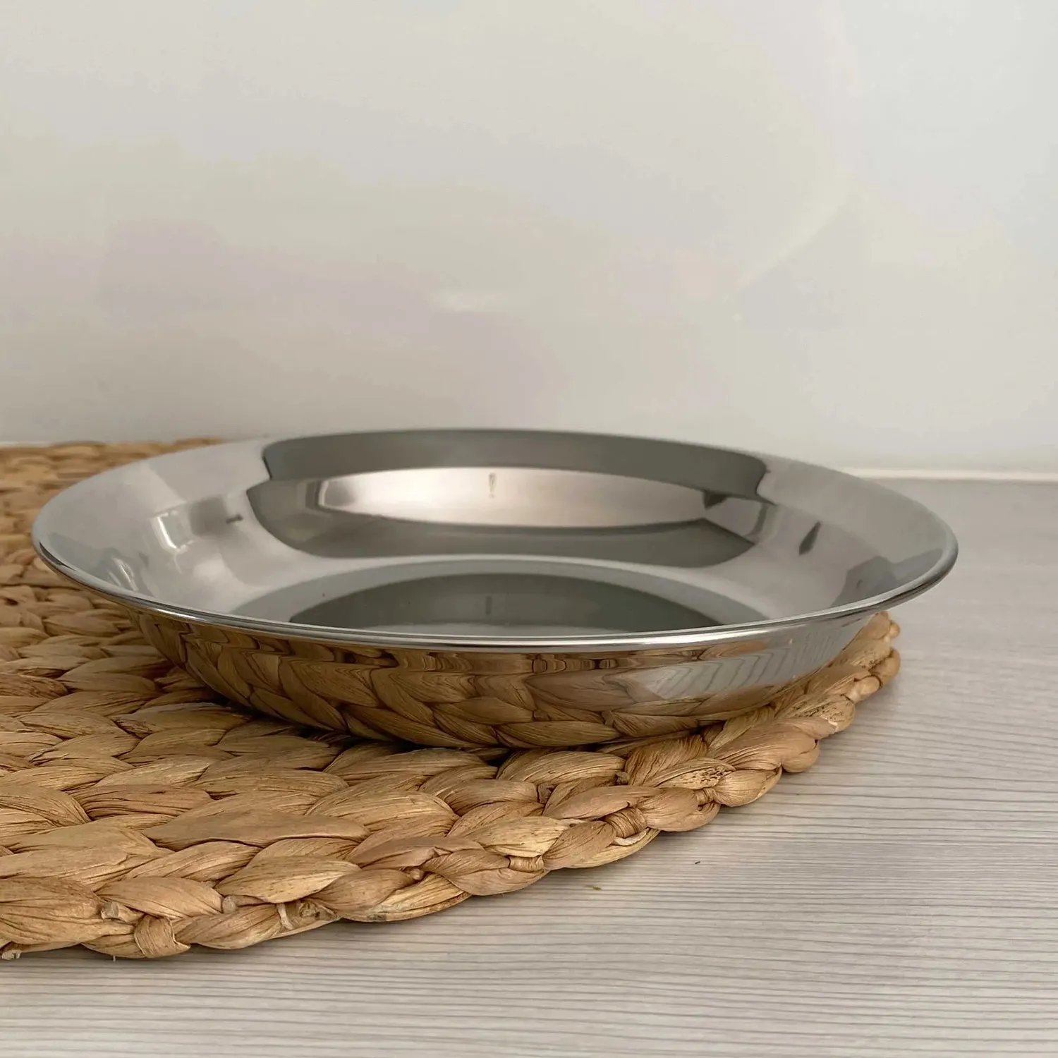 LiliNappy Joli Monde assiette enfant inox zéro plastique