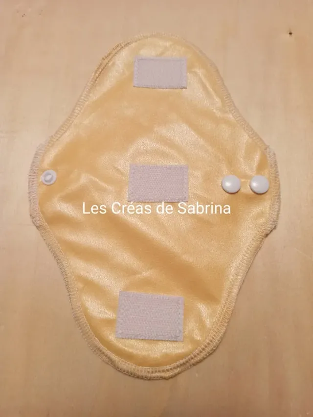Les Créas de Sabrina Base Jour base serviette lavable imperméable