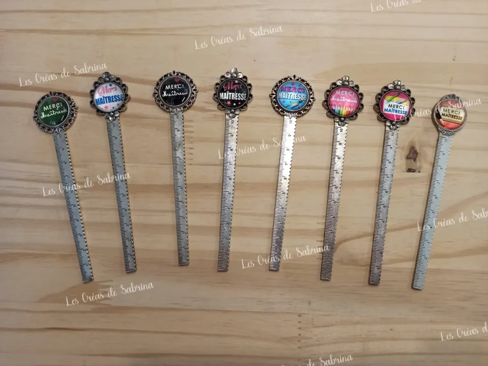 Les Créas de Sabrina marque-page règle maîtresse cabochon verre