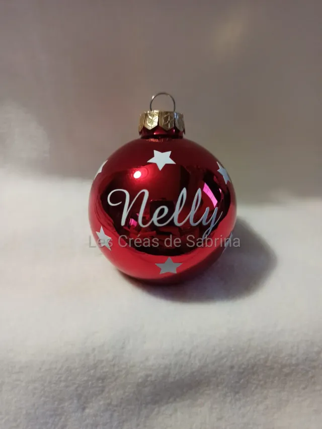 Les Créas de Sabrina Boule de Noël verre étoiles prénom