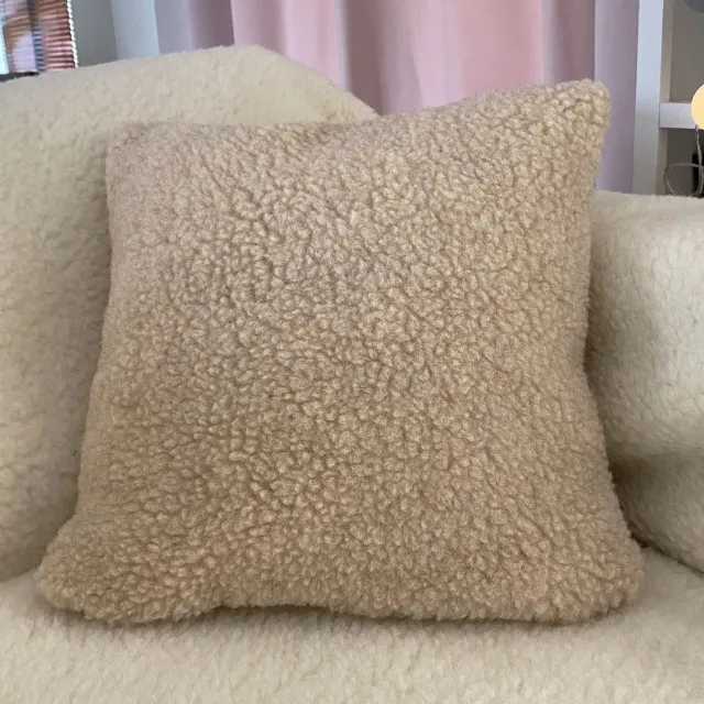 Sassoupi housse coussin pure laine vierge