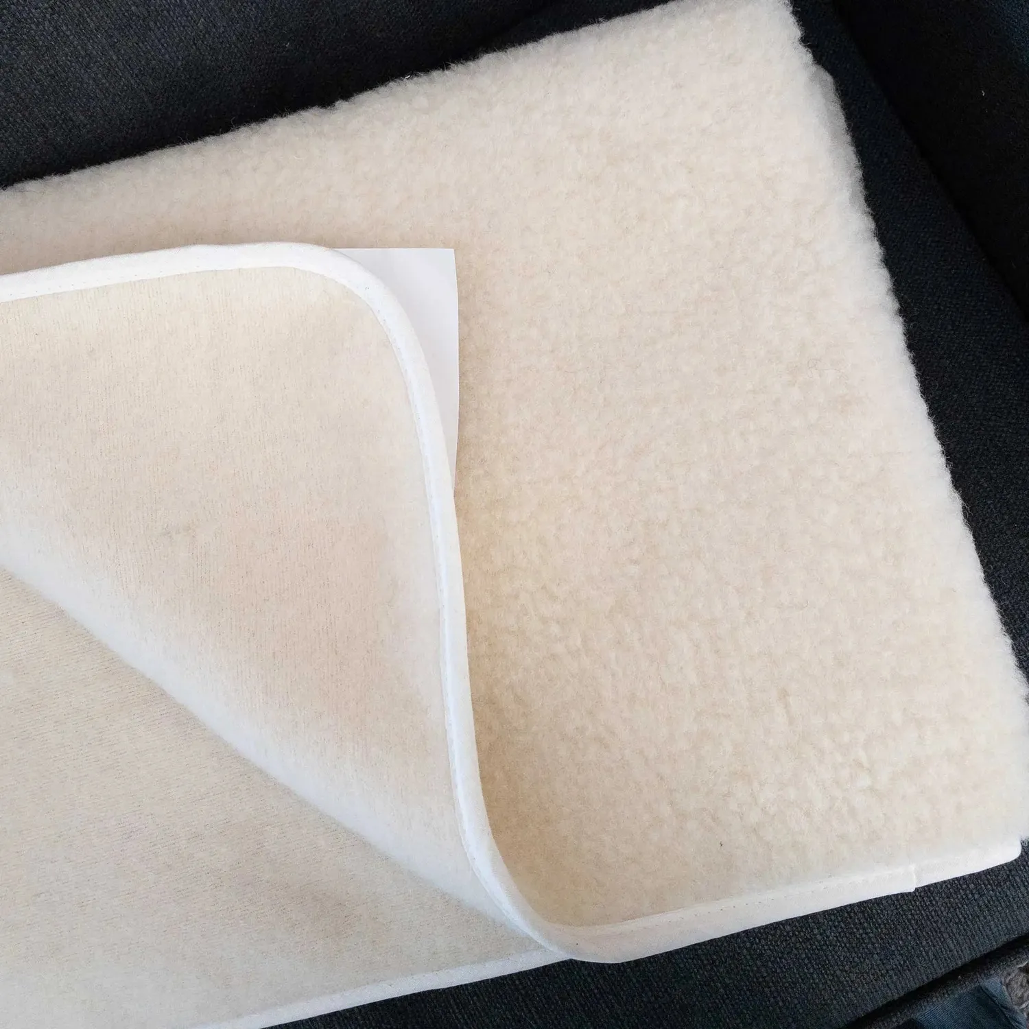 Sassoupi couverture laine vierge naturel