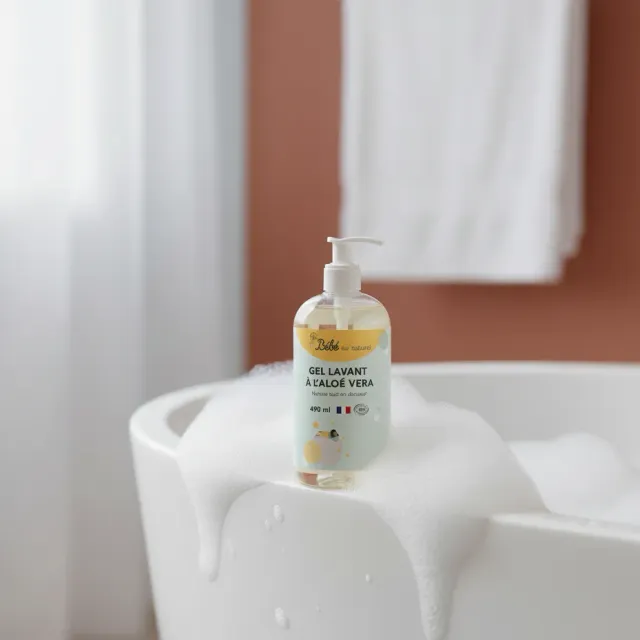 BEBE AU NATUREL gel lavant corps et cheveux 490 ml doux