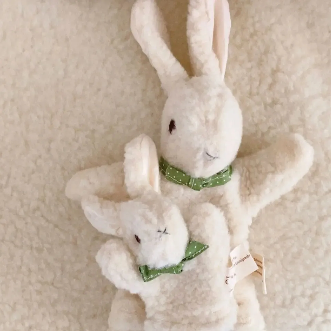 Sassoupi marionnette maman bébé laine vierge
