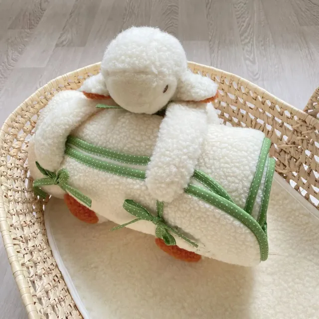 Lil Inappy Sassoupi doudou mouton couverture laine