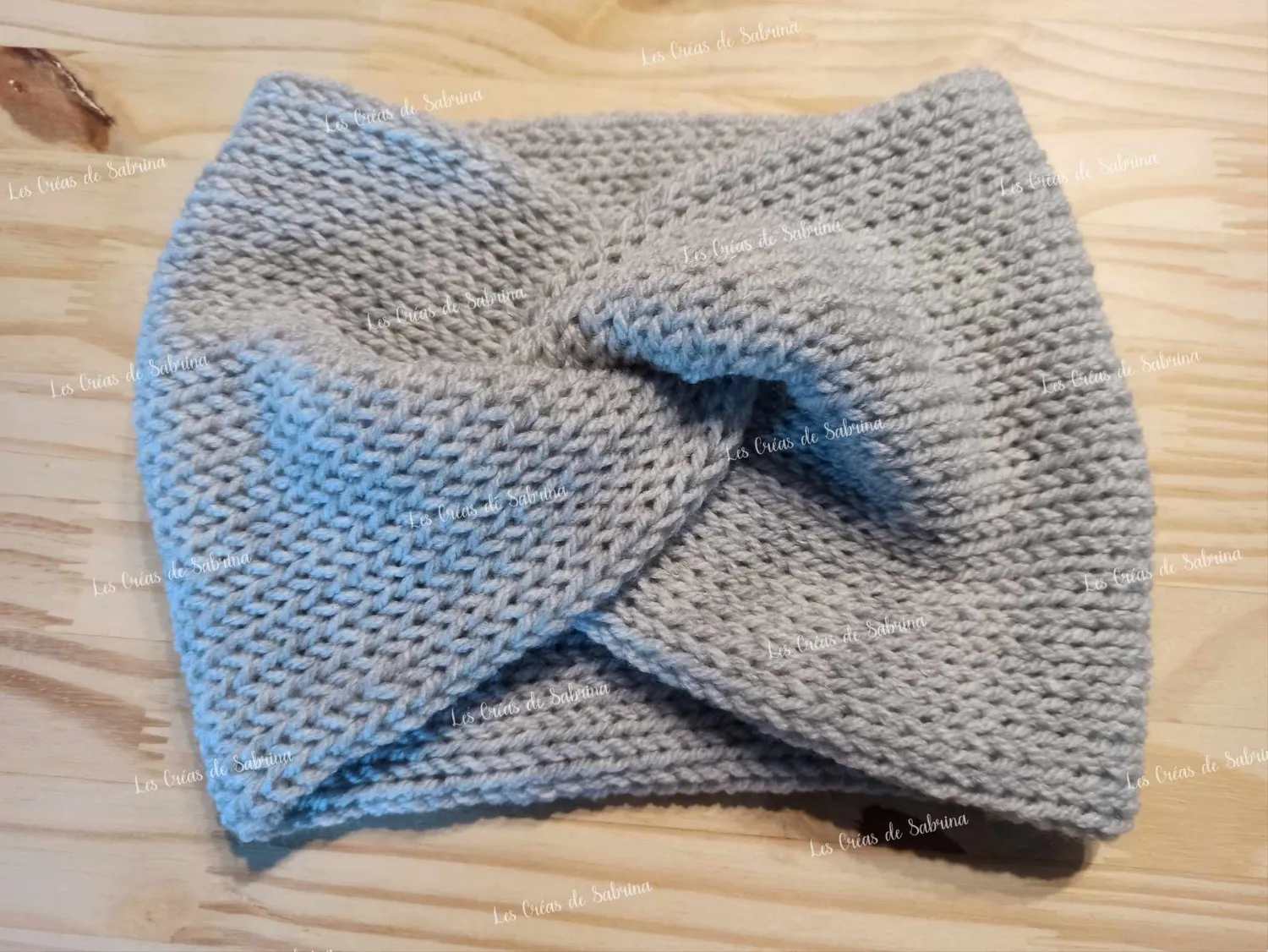Les Créas de Sabrina bandeau croisé adulte tricoté acrylique