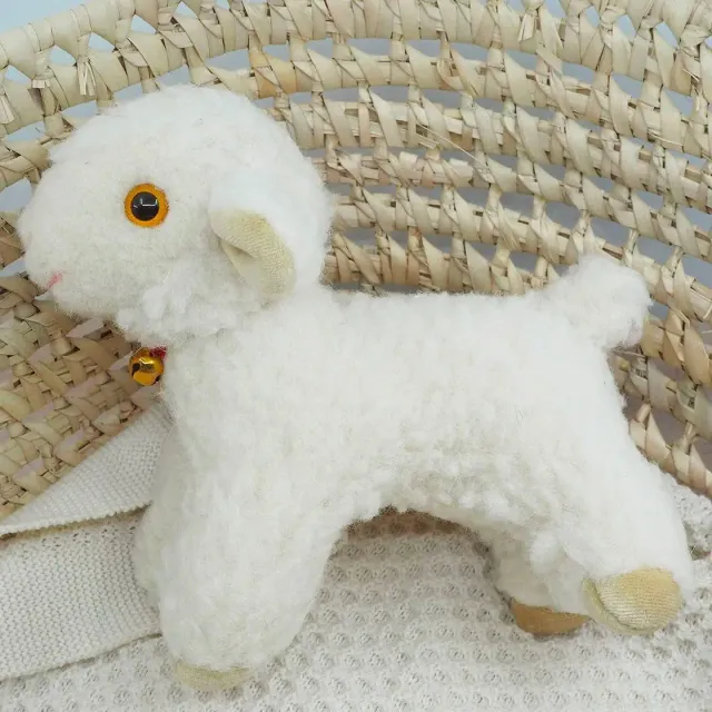 Saling peluche agneau pure laine vierge clochette 21 cm