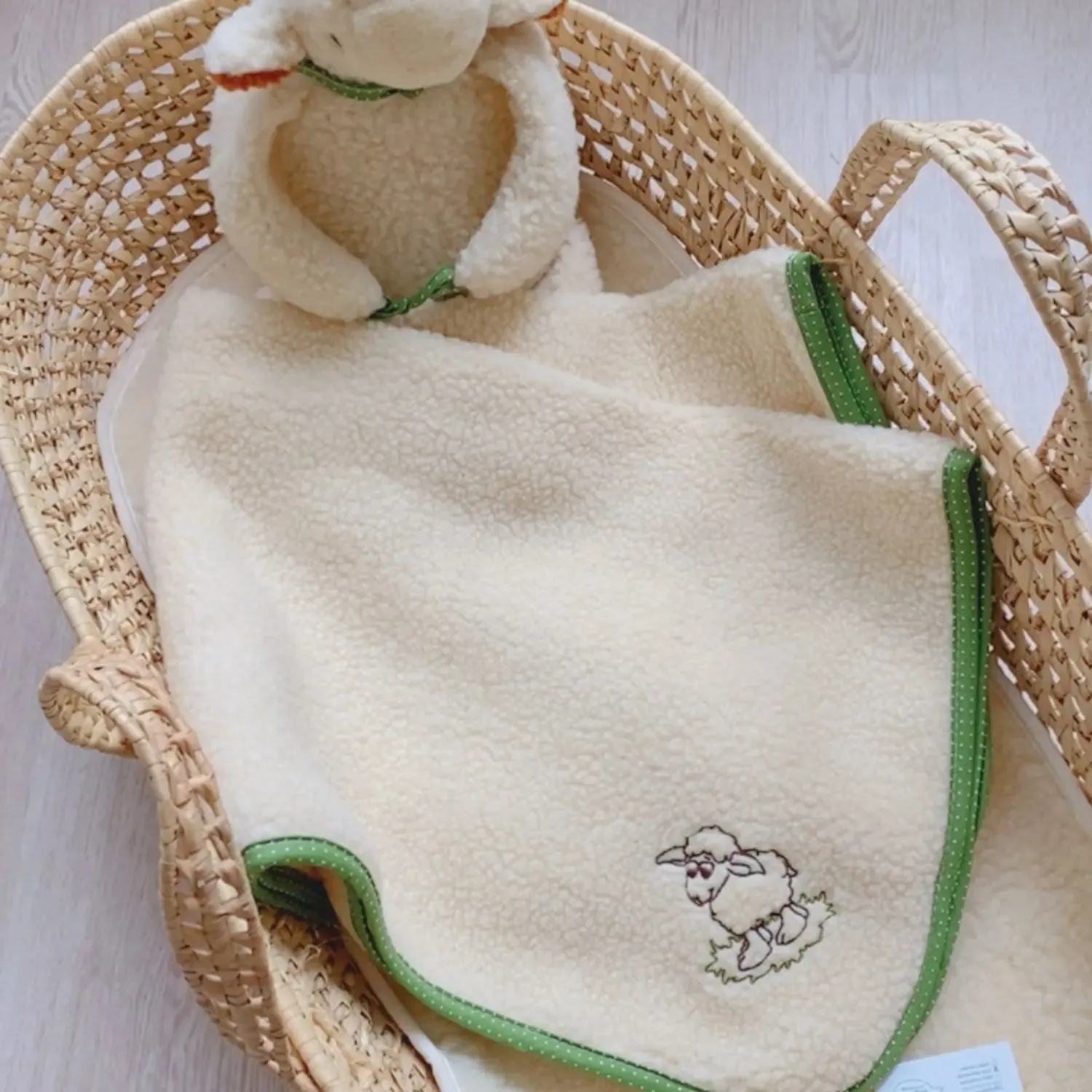 LiliNappy Sassoupi doudou mouton couverture laine vierge bébé