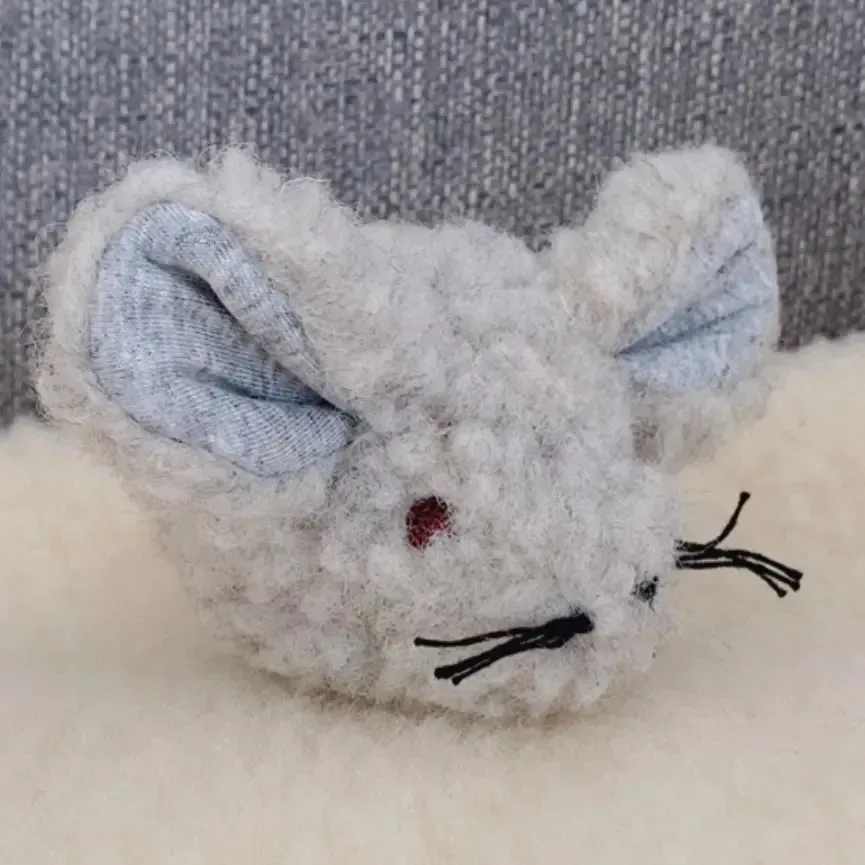 Sassoupi petite souris laine vierge doudou