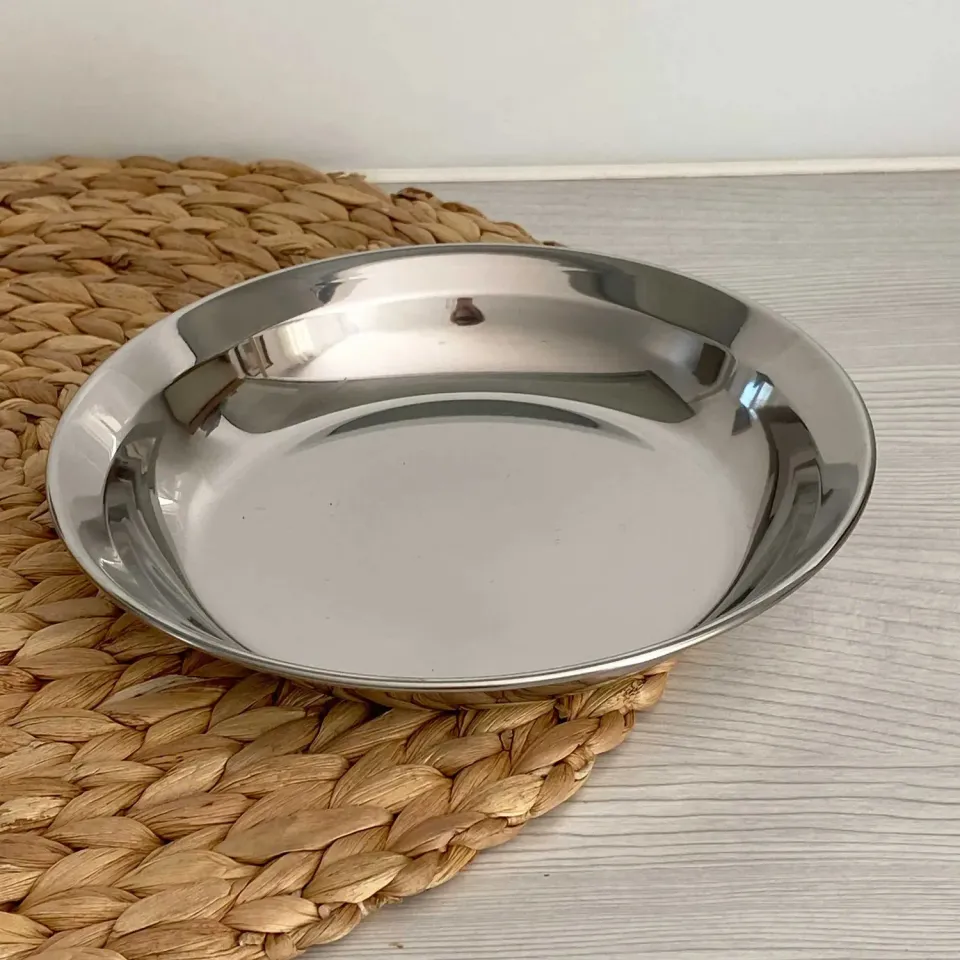 LiliNappy Joli Monde assiette enfant inox zéro plastique