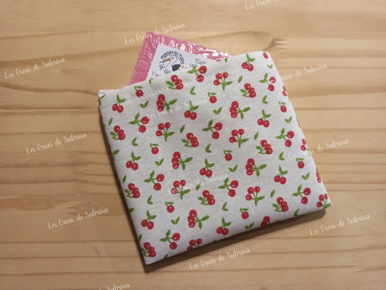 Les Créas de Sabrina Cerises pochette savon imperméable 12x15 cm